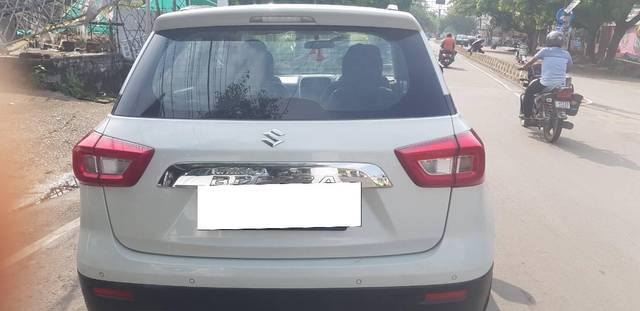 https://images10.gaadi.com/usedcar_image/4611351/original/processed_dbe3fed6-2196-4ab1-8724-ddb0309eceb4.jpg?imwidth=6402