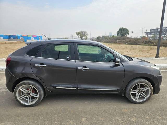 https://images10.gaadi.com/usedcar_image/4611357/original/31aceb5cb86809d00e56ec91f186dccd.jpg?imwidth=6401