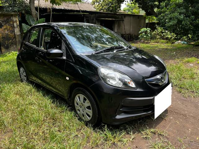 https://images10.gaadi.com/usedcar_image/4611380/original/processed_4b14eee9c9139032b506f9561a7c9dbf.jpg?imwidth=6400