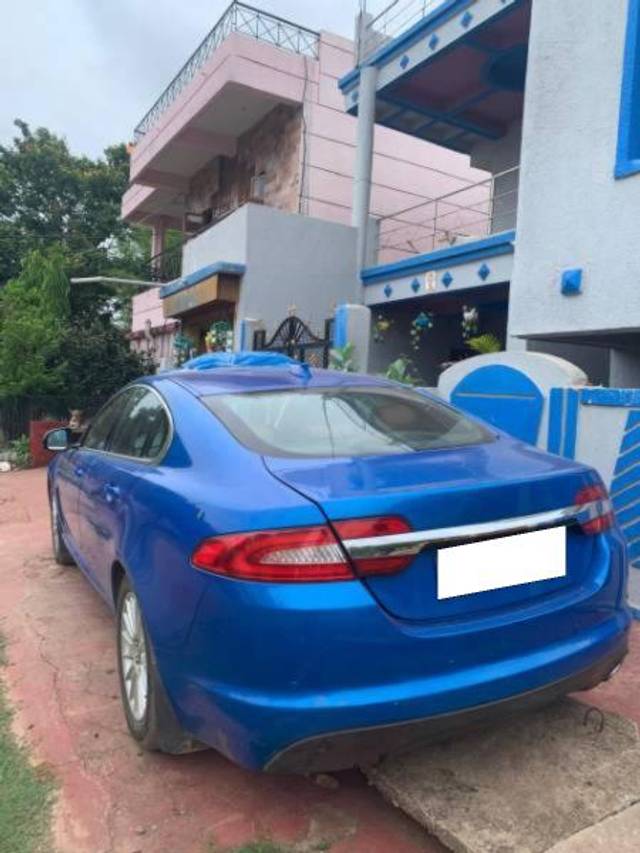 https://images10.gaadi.com/usedcar_image/4611385/original/processed_a2e57877-ca29-4026-9a49-8e3c2f73b5ce.jpg?imwidth=6401