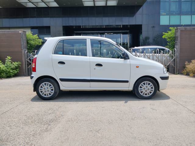 https://images10.gaadi.com/usedcar_image/4611409/original/55f3f9cd7ac013f315c78a0e78026226.jpg?imwidth=6401