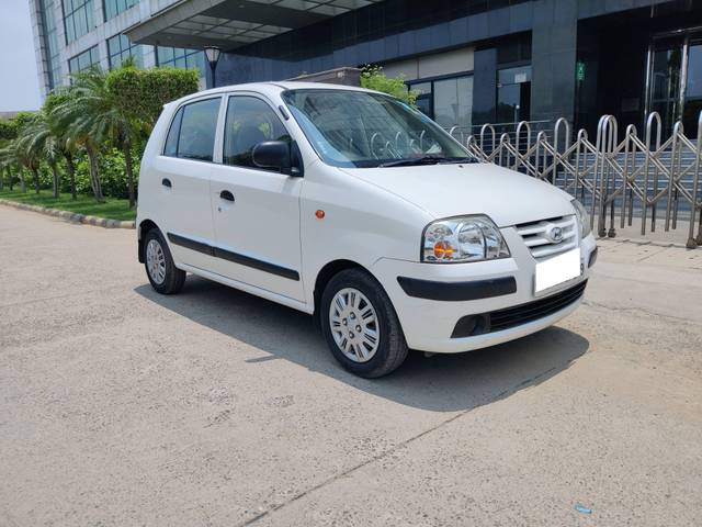 https://images10.gaadi.com/usedcar_image/4611409/original/processed_2c403f3a2fa7d1ef79266ead38574c9e.jpg?imwidth=6400