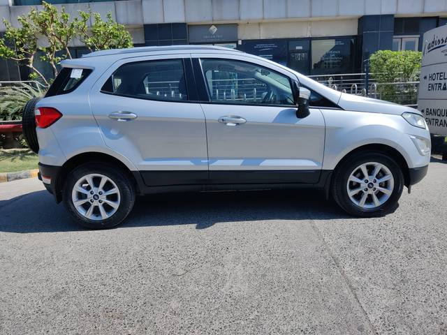 https://images10.gaadi.com/usedcar_image/4611411/original/processed_3b79ed2e2d7a81ee30c75bed852f4435.jpg?imwidth=6401