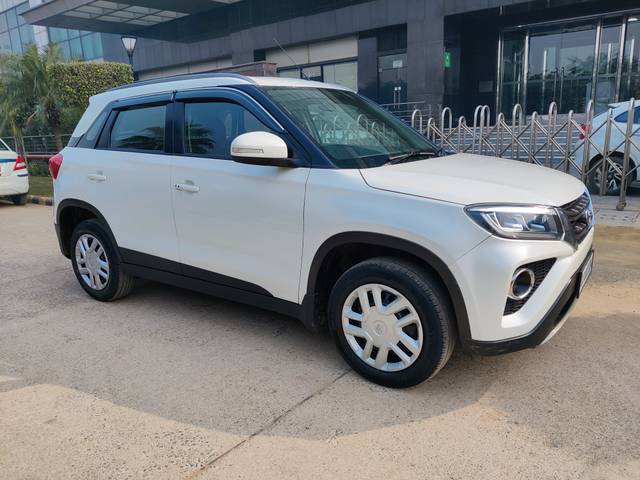 https://images10.gaadi.com/usedcar_image/4611413/original/bf8aeb8be3a67a1fe46920c1dcf00c1b.jpg?imwidth=6400