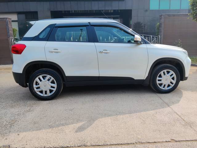 https://images10.gaadi.com/usedcar_image/4611413/original/d2b9bdf00b60911f770cb02124e8aa00.jpg?imwidth=6401