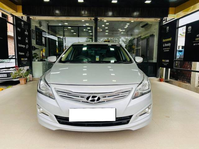 https://images10.gaadi.com/usedcar_image/4611419/original/processed_b7c66ac437007d36f1432a4b5543d7a7.jpg?imwidth=6400