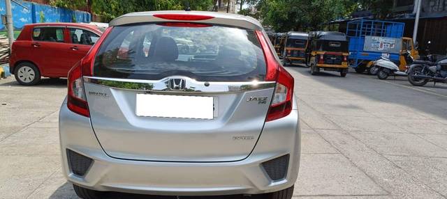 https://images10.gaadi.com/usedcar_image/4611423/original/processed_3d09afb6df7f20e98edc2189be7d8023.jpg?imwidth=6401