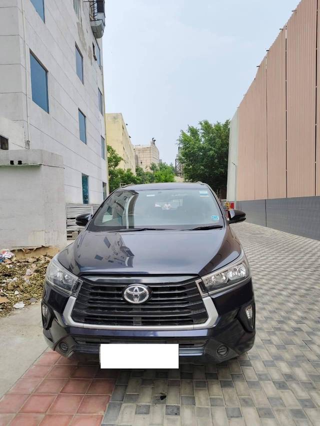 https://images10.gaadi.com/usedcar_image/4611429/original/processed_c5e5ffb9-e99c-488e-a777-0a55907c0fe4.jpg?imwidth=6400