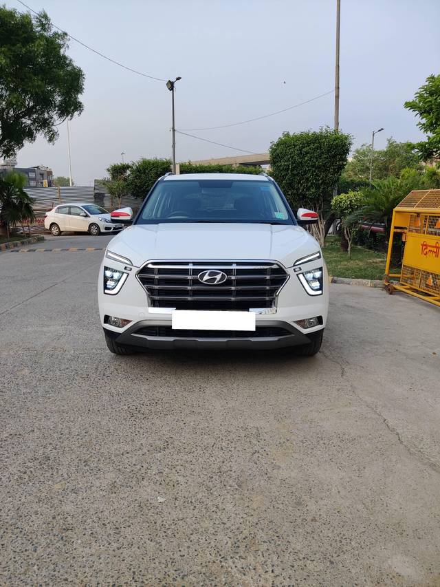 https://images10.gaadi.com/usedcar_image/4611489/original/processed_12491ffe51c29f8214f9f474d590b4b4.jpg?imwidth=6402