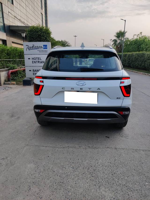 https://images10.gaadi.com/usedcar_image/4611489/original/processed_711d81dca473a30e1bbd1af665583c27.jpg?imwidth=6401