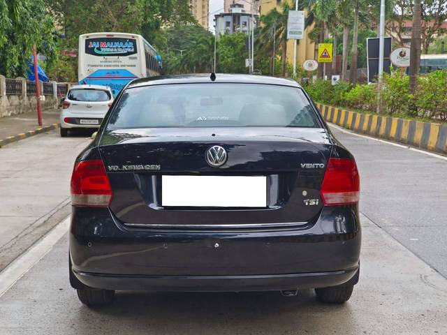 https://images10.gaadi.com/usedcar_image/4611497/original/processed_949fa9f6ebf6ba8db968f3b04230343d.jpg?imwidth=6402