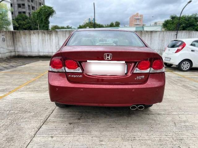 https://images10.gaadi.com/usedcar_image/4611505/original/processed_processed_5501baf0-efd4-4cb7-8d24-fb9cefd13d70.jpeg?imwidth=6402