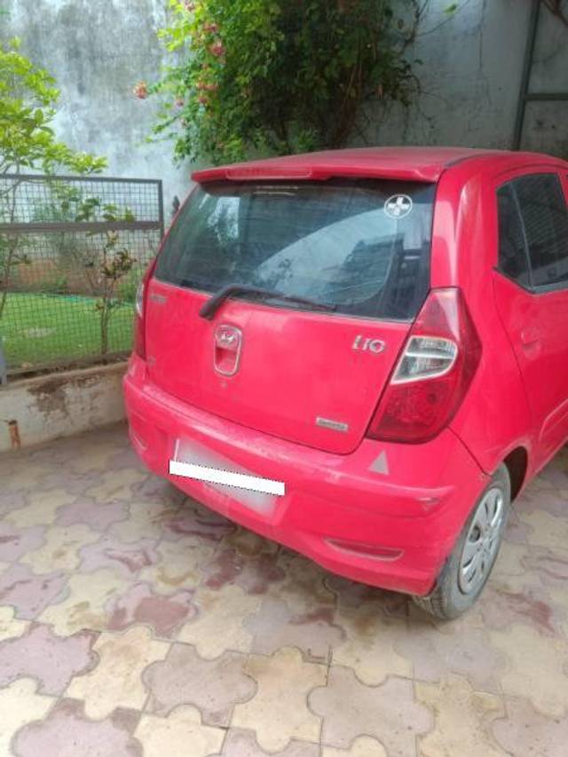 https://images10.gaadi.com/usedcar_image/4611515/original/processed_cf4ff595-645a-452e-8b73-58dcf2534a4f.jpg?imwidth=6401