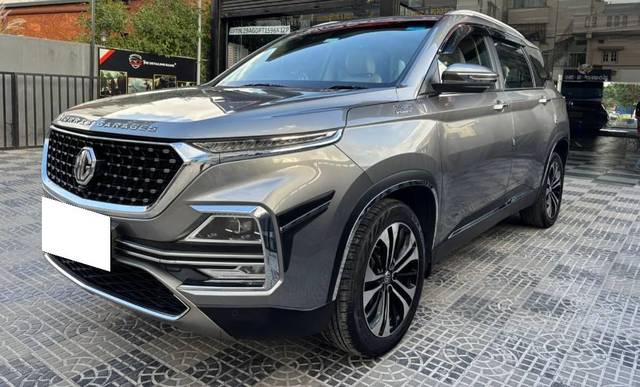 https://images10.gaadi.com/usedcar_image/4611522/original/processed_751c659c-3de6-4817-95a6-dded9c930f72.jpg?imwidth=6401