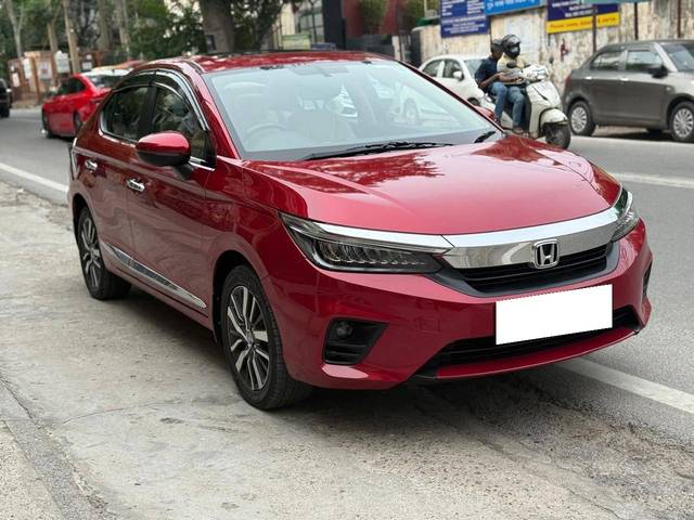 https://images10.gaadi.com/usedcar_image/4611530/original/processed_0db57e4a6a95c649a1aaa2105748c735.jpg?imwidth=6400
