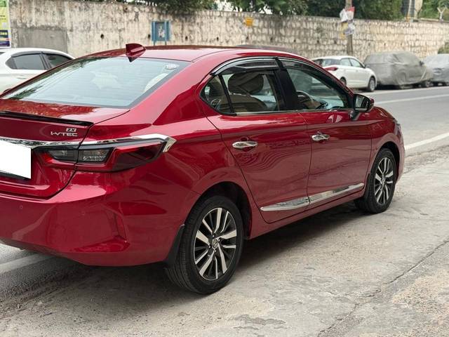 https://images10.gaadi.com/usedcar_image/4611530/original/processed_2ff0cfed0a4bb558b2d571e6e875e96e.jpg?imwidth=6401