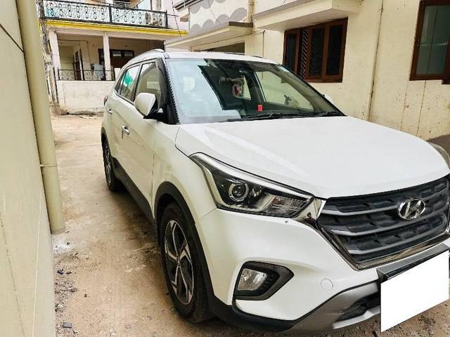 https://images10.gaadi.com/usedcar_image/4611537/original/processed_9e081839-9ec1-4ef2-a57f-f92d2337ad45.jpeg?imwidth=6400