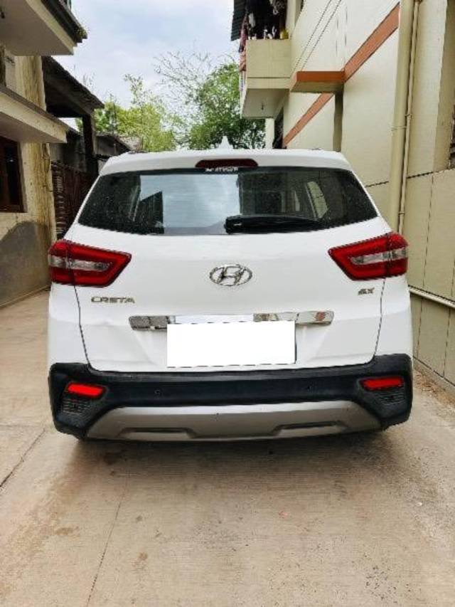 https://images10.gaadi.com/usedcar_image/4611537/original/processed_bbe01068-9ff6-4b22-8a63-ea7e702ee363.jpeg?imwidth=6401