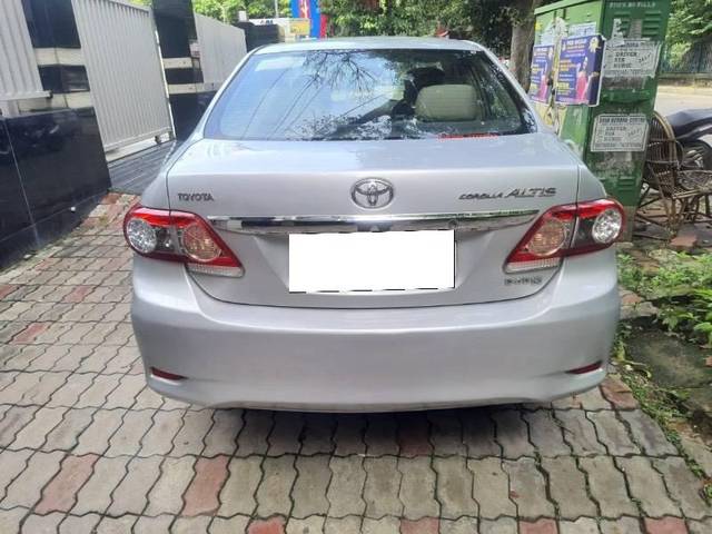 https://images10.gaadi.com/usedcar_image/4611544/original/processed_d26d4e22-fdbf-4490-862b-d1590af3515b.jpeg?imwidth=6402