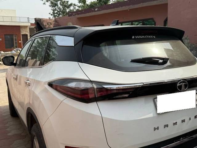 https://images10.gaadi.com/usedcar_image/4611550/original/processed_8f3a2df8-3d9c-46e7-89f2-f65709598edc.jpeg?imwidth=6401