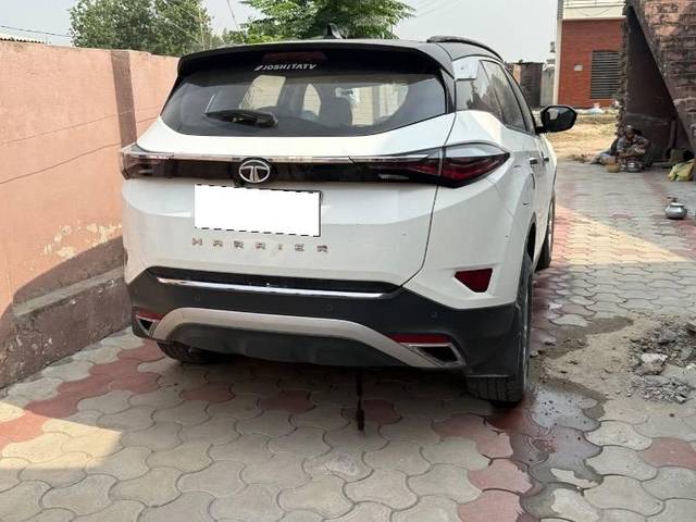 https://images10.gaadi.com/usedcar_image/4611550/original/processed_dae073f7-ced8-47a1-b81e-7a9bdc061526.jpeg?imwidth=6402