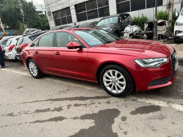 https://images10.gaadi.com/usedcar_image/4611551/original/2a928b97-1aa5-4958-bc02-3bb12427a037.png?imwidth=6400