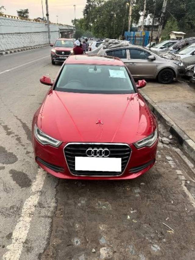 https://images10.gaadi.com/usedcar_image/4611551/original/processed_7afca503-0252-4068-8954-a823fe9f169d.jpeg?imwidth=6402