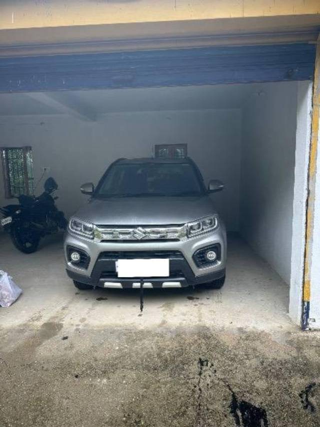 https://images10.gaadi.com/usedcar_image/4611607/original/processed_961630b5-9c73-4d39-aa3b-3808fe9d34e6.jpeg?imwidth=6400