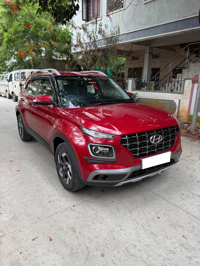 https://images10.gaadi.com/usedcar_image/4611609/original/processed_3657cbf0-b8c9-43a9-9dca-858599d7f129.jpg?imwidth=6400