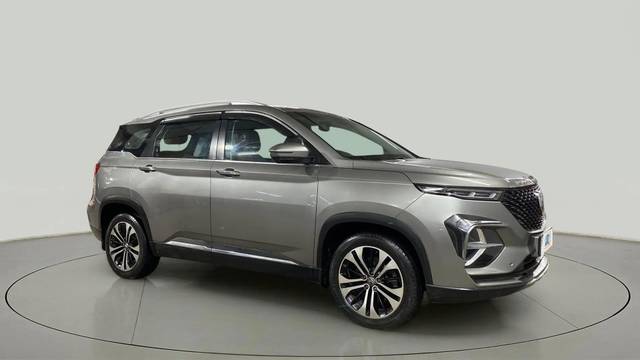 https://images10.gaadi.com/usedcar_image/4611640/original/8e4e006565db80077bb8727dd910858c.jpg?imwidth=6400