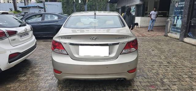 https://images10.gaadi.com/usedcar_image/4611642/original/processed_7415f8c5-0eac-4727-a625-84af3da60db2.jpg?imwidth=6401