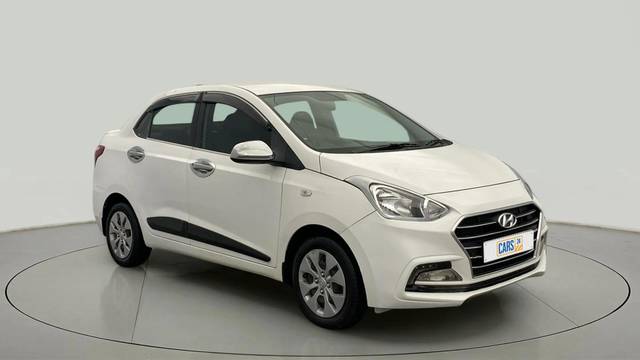 https://images10.gaadi.com/usedcar_image/4611664/original/33c9d36f054e1f9e73fec68aaeb5c49c.jpg?imwidth=6400
