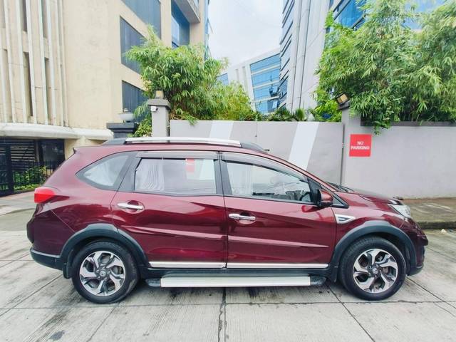 https://images10.gaadi.com/usedcar_image/4611666/original/processed_8f58027b5d2e5ff619400addd62bbd8d.jpeg?imwidth=6401