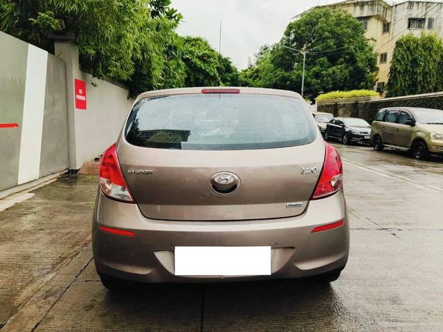 https://images10.gaadi.com/usedcar_image/4611667/original/processed_a21ad02aad23d0485e10ef3caa88528b.jpeg?imwidth=6402