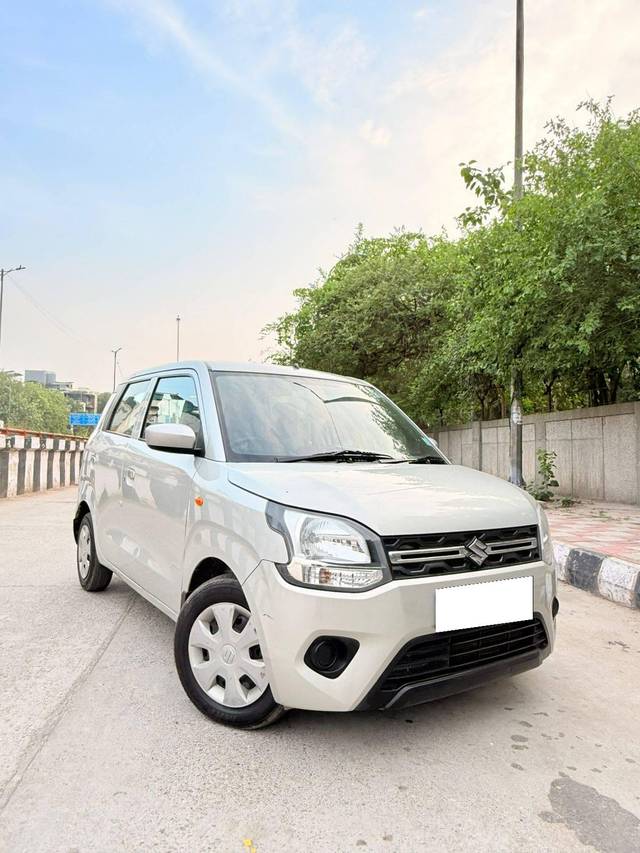 https://images10.gaadi.com/usedcar_image/4611668/original/processed_f1389c351c73ebb64c61feed360e41c2.jpeg?imwidth=6400