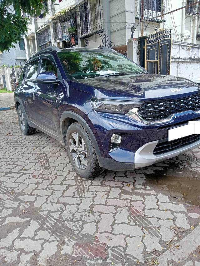 https://images10.gaadi.com/usedcar_image/4611675/original/processed_6675370e1981fbc5e7ae96a936c3cbfc.jpg?imwidth=6400
