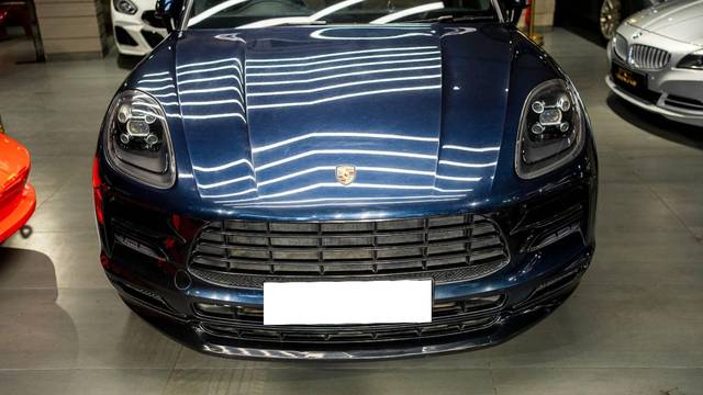 https://images10.gaadi.com/usedcar_image/4611681/original/processed_044860417549921f5a9b710afc2b1ee7.jpg?imwidth=6402