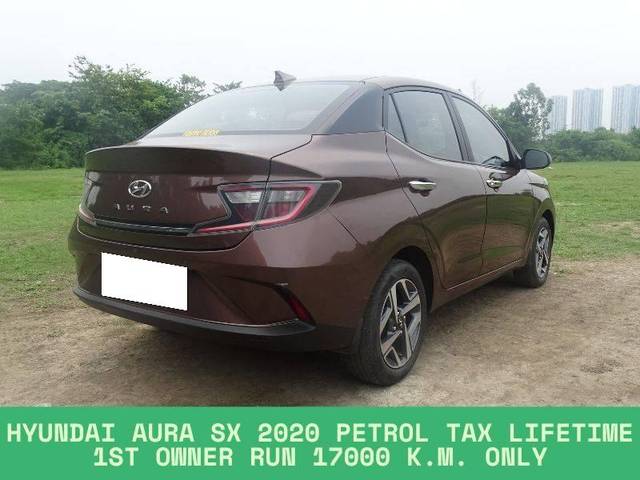 https://images10.gaadi.com/usedcar_image/4611733/original/processed_d258e75e5922600de86ae52d74fef78d.jpeg?imwidth=6402