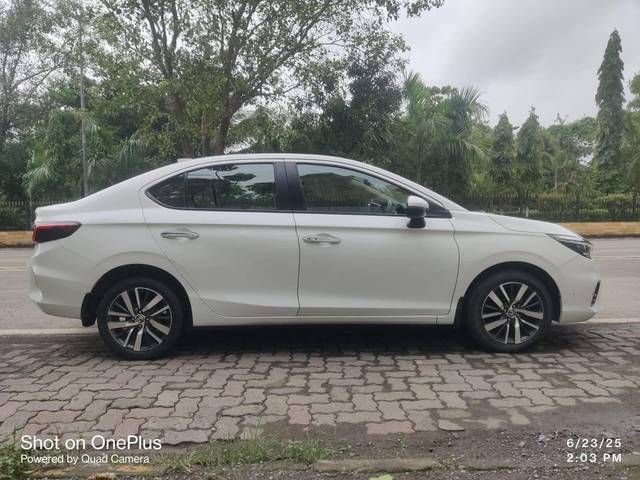 https://images10.gaadi.com/usedcar_image/4611735/original/processed_a047f835c77c6babcac4a057c8f79ce4.jpeg?imwidth=6401