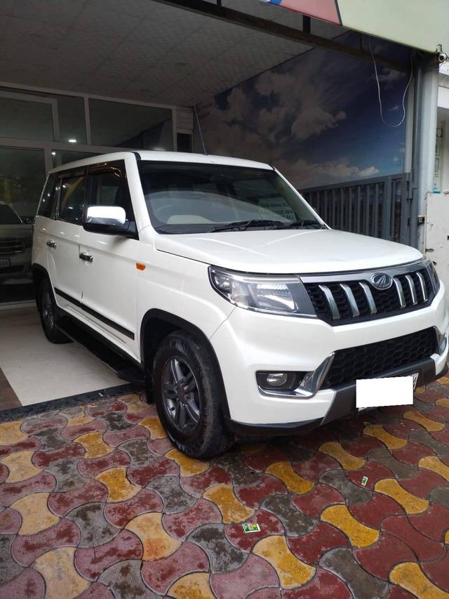 https://images10.gaadi.com/usedcar_image/4611738/original/processed_b63611078b0f52803c328809ea8a1277.jpg?imwidth=6400