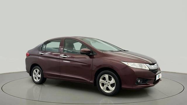 https://images10.gaadi.com/usedcar_image/4611752/original/242a418e358ef475a603723ed6004282.jpg?imwidth=6400