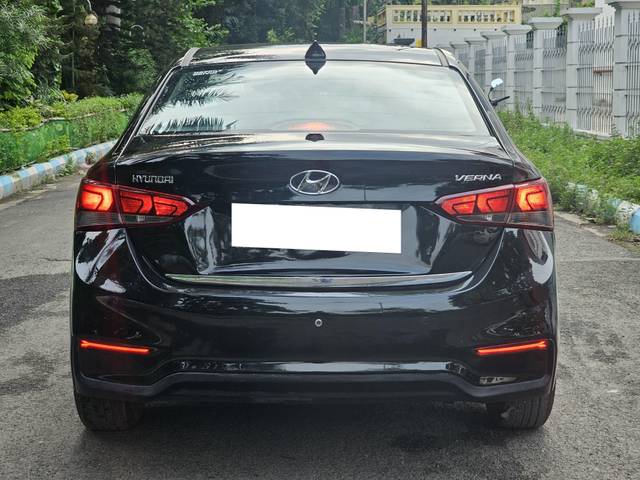 https://images10.gaadi.com/usedcar_image/4611766/original/processed_681e01711cfdd2d3c1bf34b25ff8c791.jpg?imwidth=6402