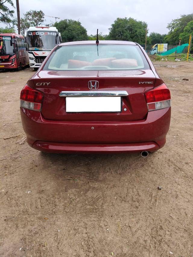 https://images10.gaadi.com/usedcar_image/4611771/original/processed_a3bdc773-1ee6-4847-a8f9-9426838ecd19.jpg?imwidth=6401