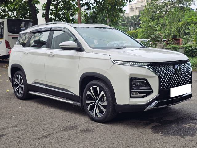 https://images10.gaadi.com/usedcar_image/4611772/original/processed_3f504ec6537103e6797045c2a60226f2.jpg?imwidth=6401