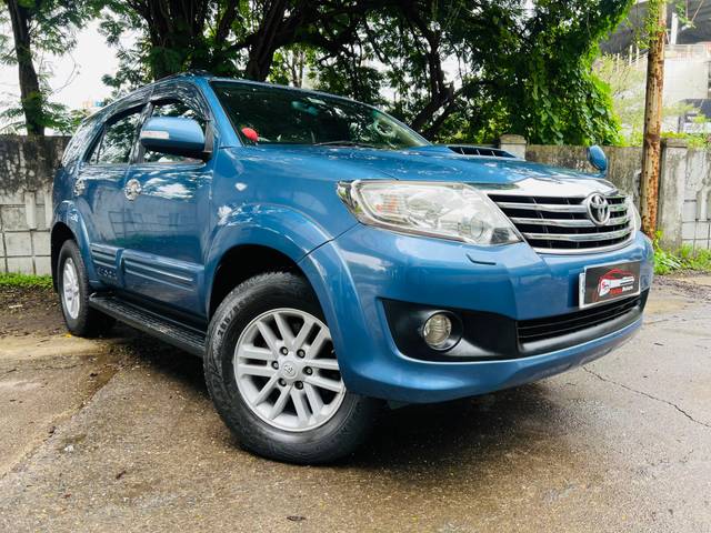 https://images10.gaadi.com/usedcar_image/4611774/original/processed_fb5cf2d721ff5f3f8582c9f3a505b4de.jpg?imwidth=6400