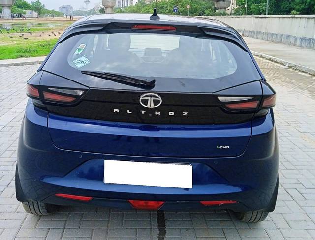 https://images10.gaadi.com/usedcar_image/4611780/original/processed_e847b58c1bfff0f8e59104b8643b1e58.jpg?imwidth=6401