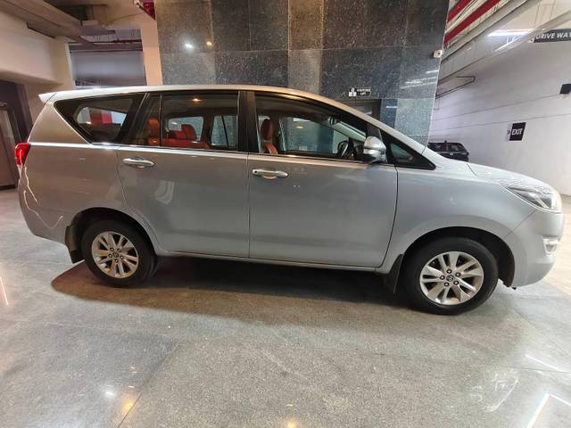 https://images10.gaadi.com/usedcar_image/4611789/original/processed_f0ea7ce3705f4fbc7ff548d8ec285376.jpg?imwidth=6401