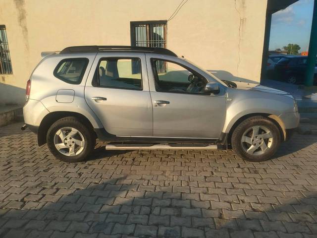https://images10.gaadi.com/usedcar_image/4611796/original/processed_4742013cd0c6eb8f432f2415f94b2c35.jpeg?imwidth=6401