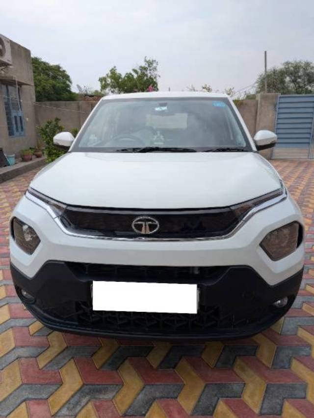 https://images10.gaadi.com/usedcar_image/4611808/original/processed_eaf601d1-7d5d-4fcd-a26b-af80165d02f6.jpg?imwidth=6400