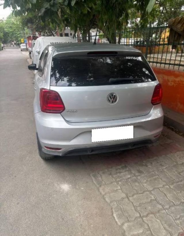 https://images10.gaadi.com/usedcar_image/4611834/original/processed_980e0bac-00e1-45ab-a315-a1372a726d06.jpeg?imwidth=6401